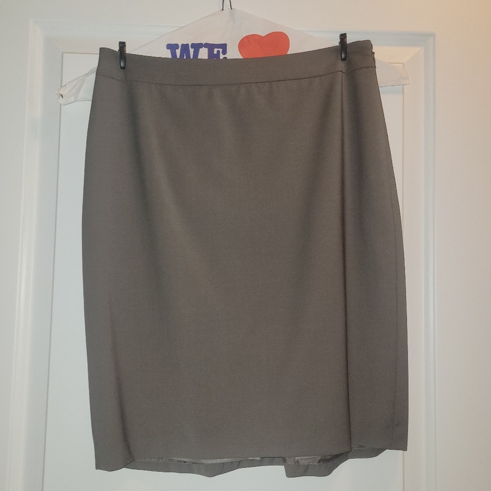 Ann Taylor petite 4p pencil skirt grayge